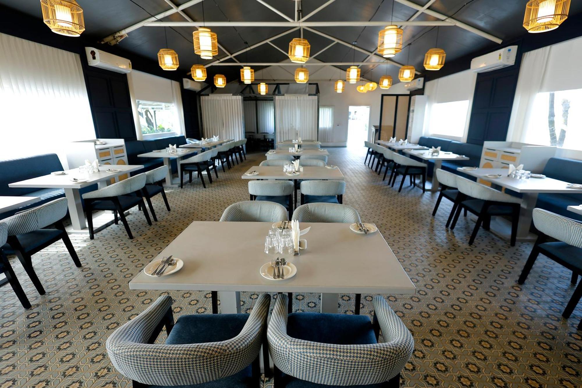 The Fern Seaside Luxurious Tent Resort Daman Bagian luar foto